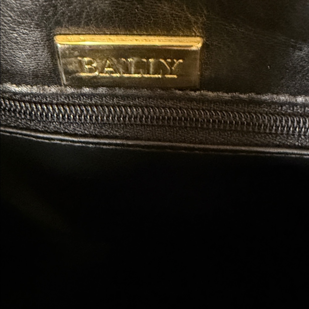 Vintage Bally Croc-Embossed Leather Crossbody Bag Gold Push-Lock Italy Classic - Picture 13 of 16